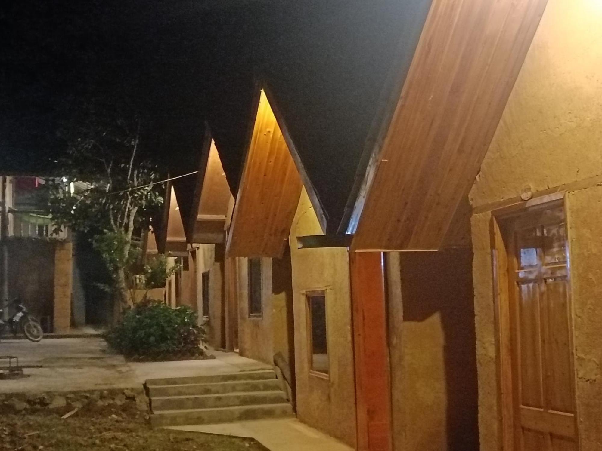 Hong Thu Homestay & Bungalow Quan Ba 部屋 写真